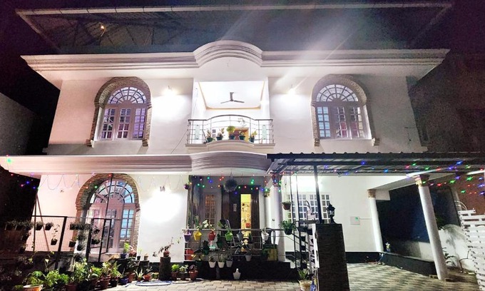 Thrissur House | JJ's White House