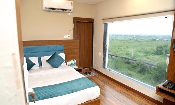 Mhow Hotel | JMC Hotel Safar Inn Mhow