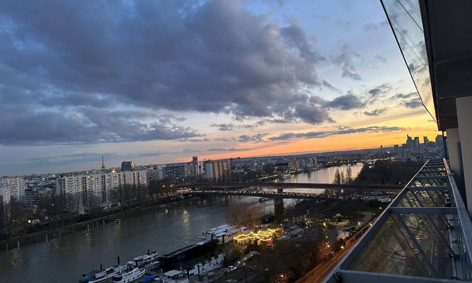 Clichy Apartment | Jo 2024, Magnifique Appartement sur Quai de Seine