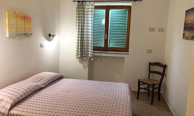 Dorgali Apartment | Joan House surrounded by greenery