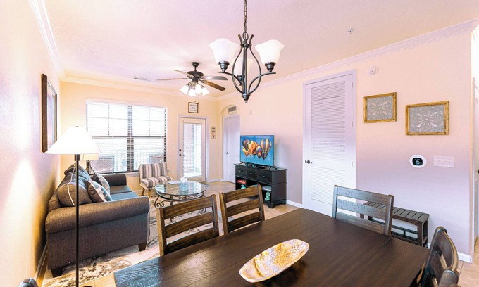 Davenport Condo | Joe's Happy Place - Two Bedroom Apartment, Sleeps 4