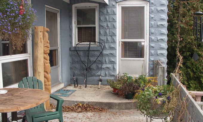 Cheboygan Apartment | JOE'S RIVER ESCAPE