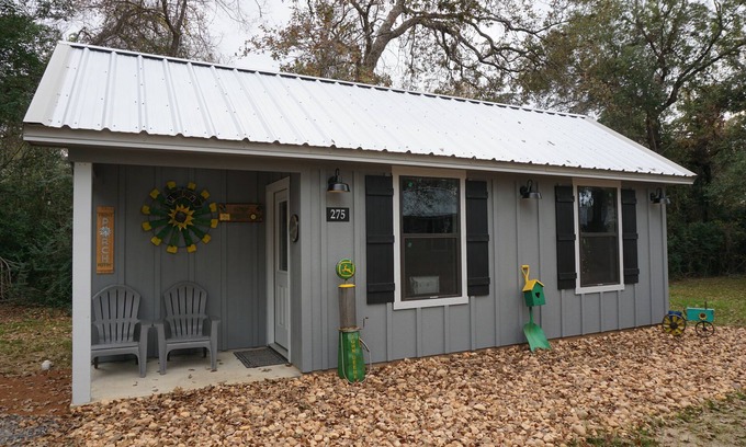 Caldwell Cottage | John Deere Tiny House #275 at Copperas Creek