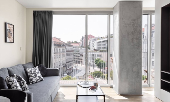 Sao Paulo Apartment | JOIVY Fabulous central studio in Lisbon w/river view