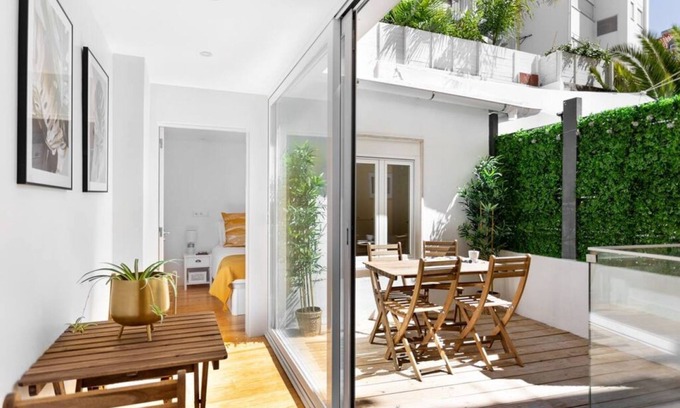 Merces Apartment | JOIVY Principe Real 2BR Apt w/Terrace nearby Botanical Garden of Lisbon
