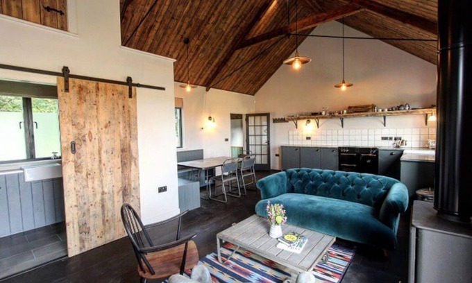 Wickhambrook House | JOIVY Rustic 1-bed holiday home in Suffolk countryside