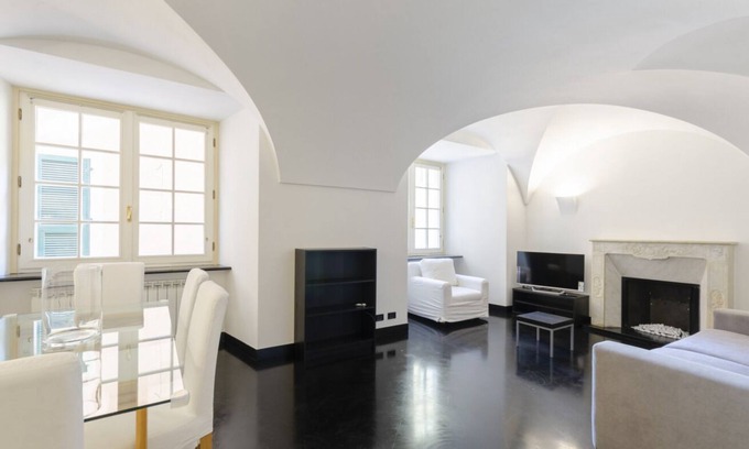 Genoa Historical Centre Apartment | JOIVY Superb Apt for 4, near Via Garibaldi, Genoa