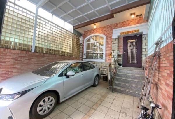 West District House | JOJO旅宿（採共享客廳，預定三間即包棟）