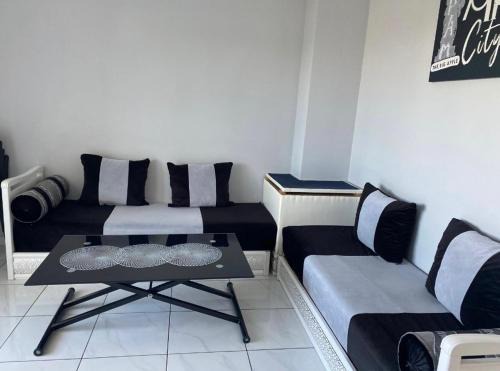 Viviani - Bonnevay Apartment | Joli appartement limite Lyon 8, tram T4