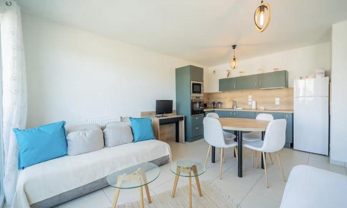 Seynod Apartment | joli studio 4 personnes, Parking gratuit