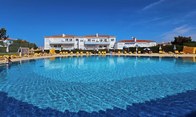 Portimao House | Jolie Maison Située à Portimao, 3 Piscines, Jacuzzi, Tennis, 5mn des Plages
