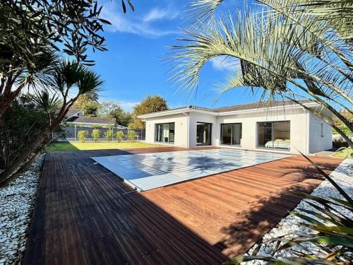 Mios Villa | Jolie villa avec piscine classée 4 étoiles