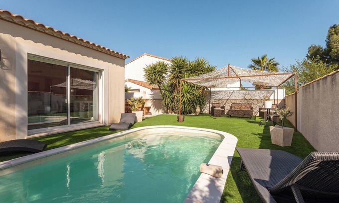 Florensac House | Jolie Villa Très Avec Piscine a 15 Minute de la mer (marseillan .cap D'agde