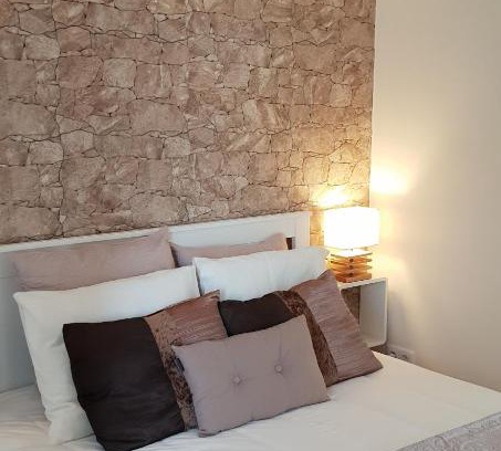 Santa Marinha House | Jones Home