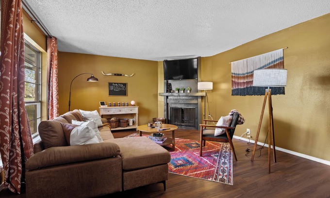 Tulsa House | Joplin Avenue Junction: Two Bedroom Duplex