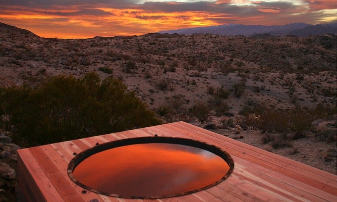 Yucca Valley House | Joshua Tree Green House With Outdoor Hot Tub