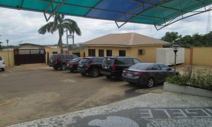Abuja Cabin | Joy House Hotel - Solace