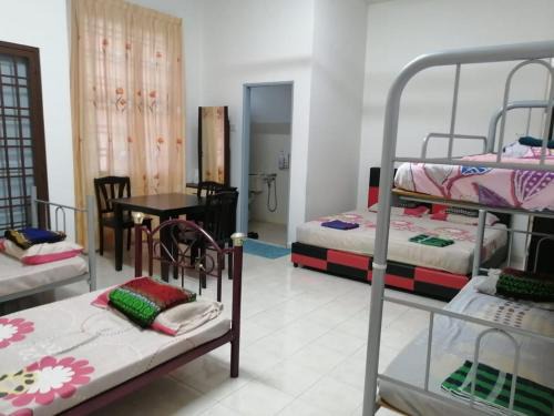 Muar House | JOYFIN homestay roomstay muar