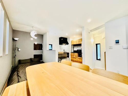 Okubo Villa | Jr 新大久保車站徒歩6分 新建獨棟洋房最大8人入住 電車9分直達涉谷