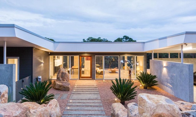 Wilyabrup House | Js' Retreat at Flutes Estate, Margaret River