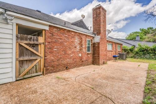 Parkway Village House | Judy Lynn Collective