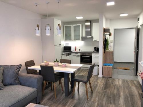 Koszeg Apartment | Juhar Apartman