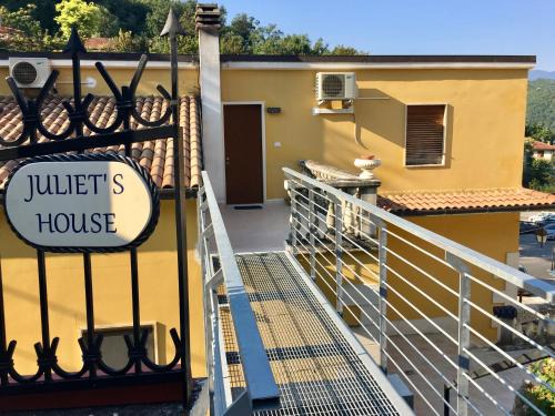 Lettomanoppello Apartment | Juliet's House
