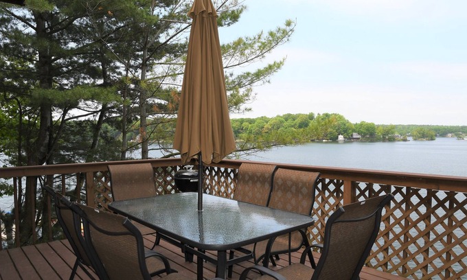 Wellesley Island House | June, Sept & Oct. Rentals 1000 Islands, Lake of the Isles, Wellesley Island