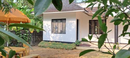 Mararikulam House | Jungle Cabin Marari