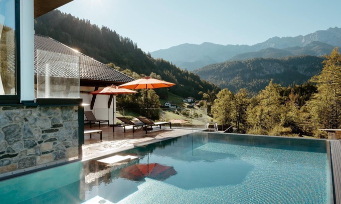 Garmisch-Partenkirchen House | Junior Suite Panoramabl. Sonne + Bal - Hotel Das Graseck