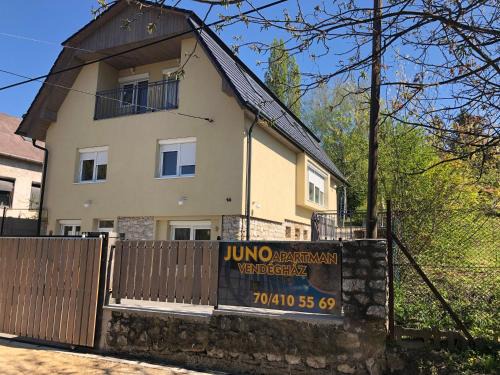 Miskolc-Tapolca House | Juno Apartman Vendégház