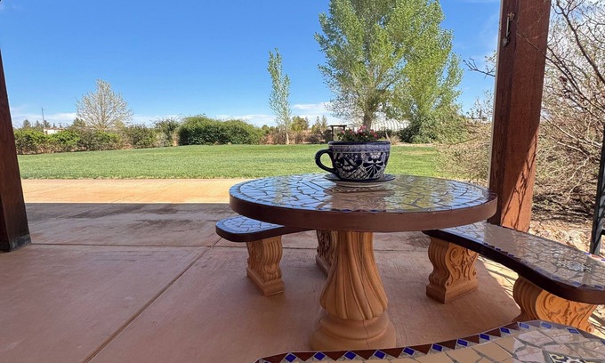 Sierra Vista Southeast Apartment | Just 20 mins from Bisbee! 2 Room Guest Suite on country hobby farm