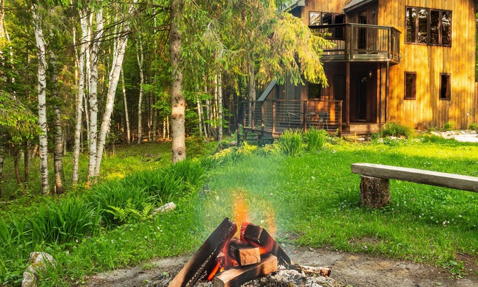 Lac Sainte-Marie Ski Chalet | Just 8 minutes away from Mont Sainte-Marie!
