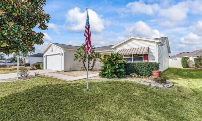 Springdale House | Just bring your suitcase The Villages Florida