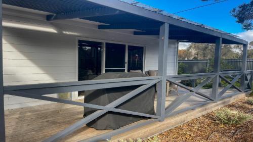 Lake Wangary House | Just For 2 - A Fantastic Apartment - Perfect Coffin Bay Base For One or Two Guests