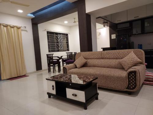 Hadapsar Bed & Breakfast | JUST HOME - Corporate Stays