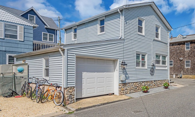 Ocean Beach III House | Just steps to the beach!