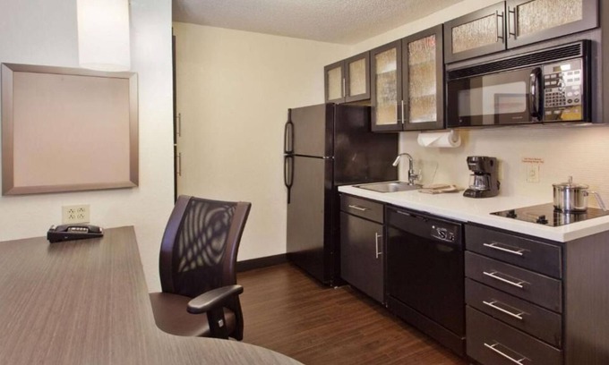 Somerset House | Just What You Were Looking For! 3 Spacious units to enjoy with Kitchen!