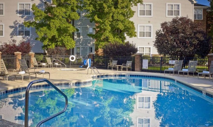 Sharonville House | Just What You Were Looking For! Free Breakfast, Free Parking, Pets Allowed