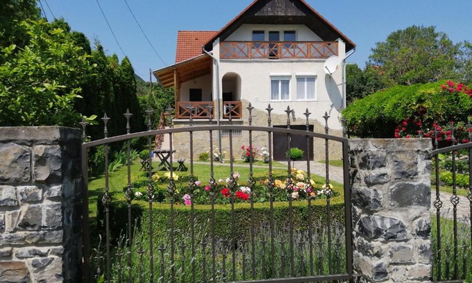 Badacsonytomaj Apartment | Kámán Nyaraló