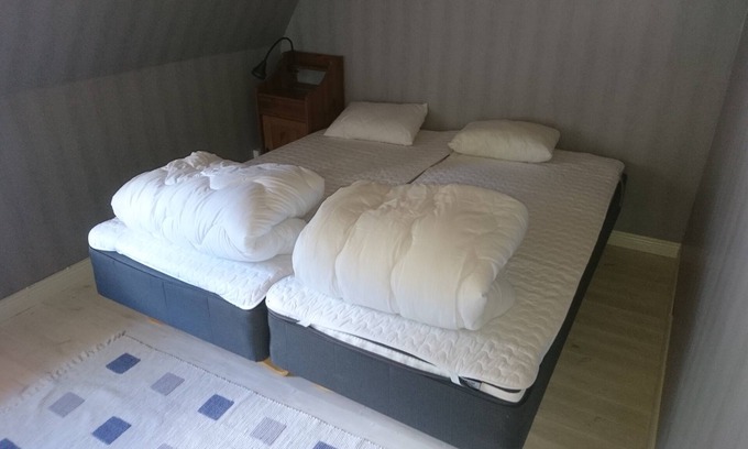 Kinda Municipality Bed & Breakfast | Källtorp B&B