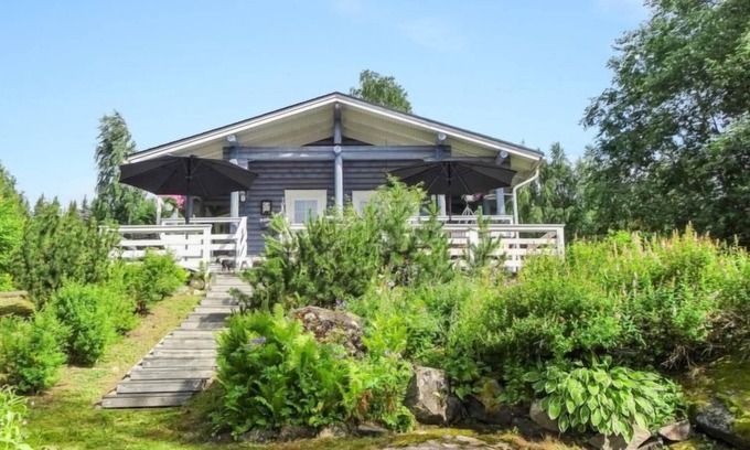 Nurmes House | Käpälysmökki by Interhome