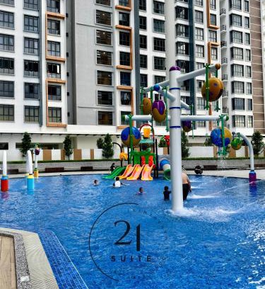 Penampang Apartment | K Avenue -high floor balcony -free wifi & parking