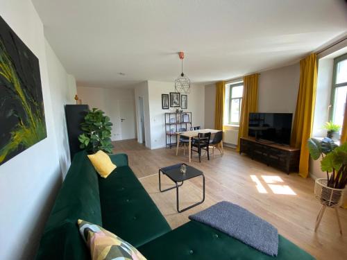 Altendorf Apartment | K2-Project - Midcentury-Smart-Home am Kaßberg
