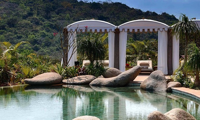 Hireguthi Hotel | Kahani Paradise