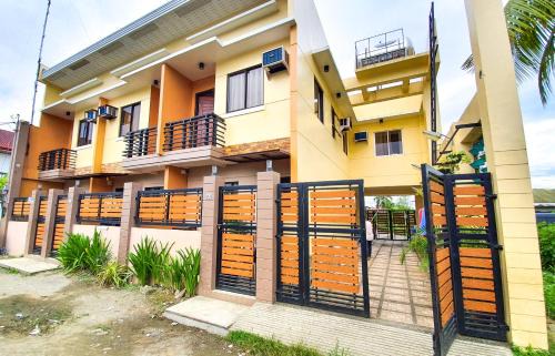 Tacloban Apartment | Kaitleen Home Stay Door 2