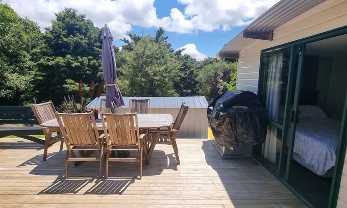 Tawharanui Cabin | Kaka Cabin with amazing views and birdlife
