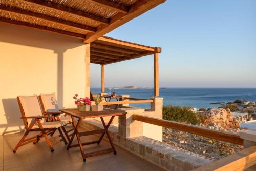 Kimolos Apartment | Kalamitsi View 2
