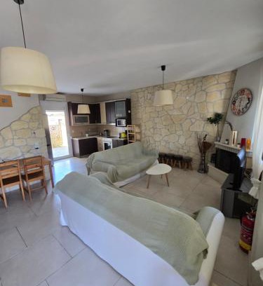 Kallithea House | Kalithea Summer Maisonette