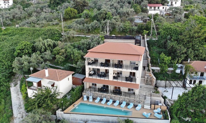 Zagora-Mouresi Apartment | Kallia Suites